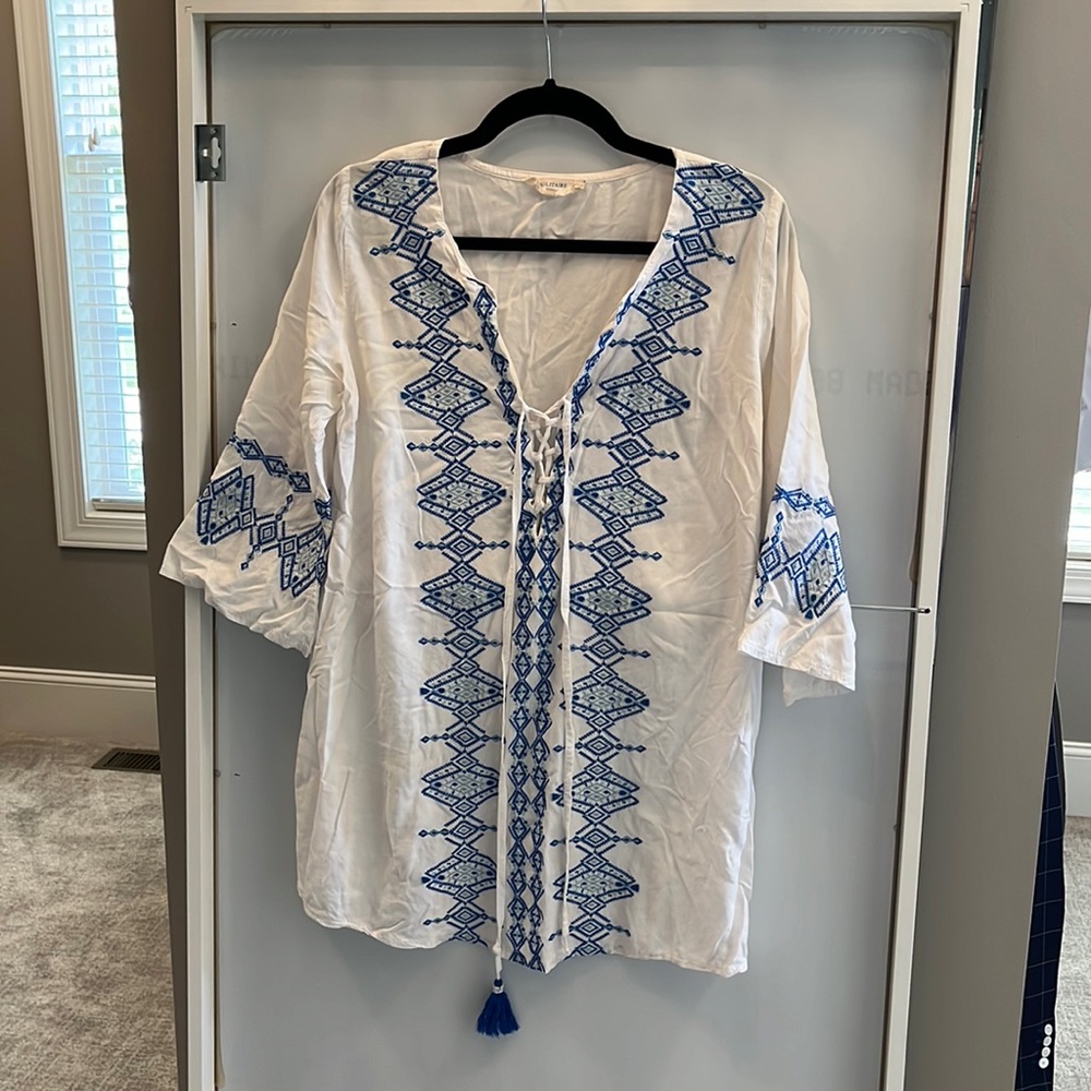 White Blue Oversized Swim Cover Up Size Medium